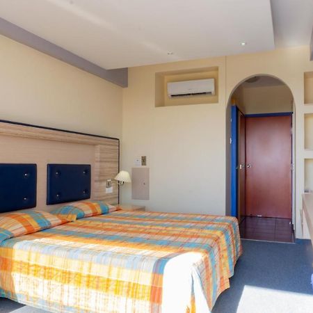 Mariandy Hotel Larnaca Bagian luar foto