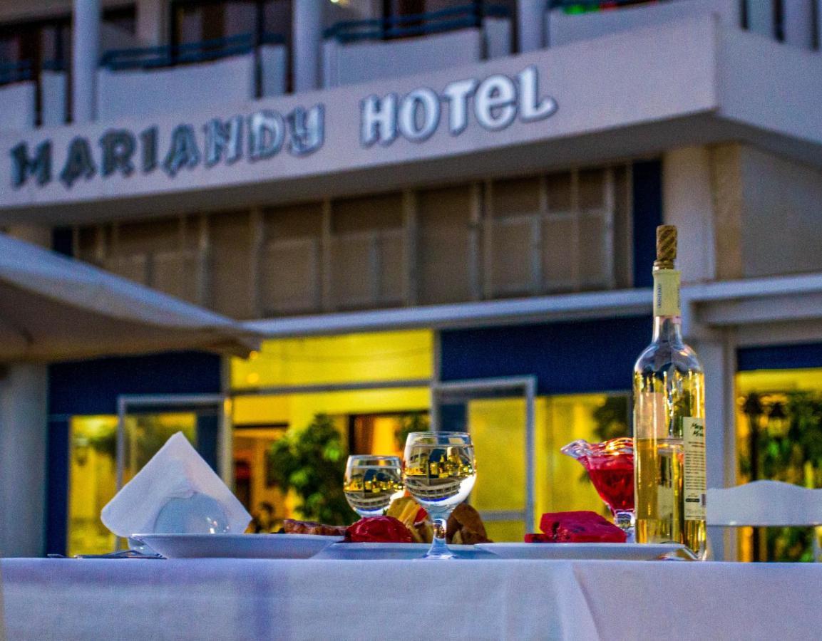 Mariandy Hotel Larnaca Bagian luar foto