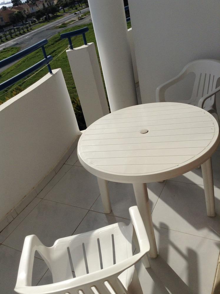 Mariandy Hotel Larnaca Bagian luar foto