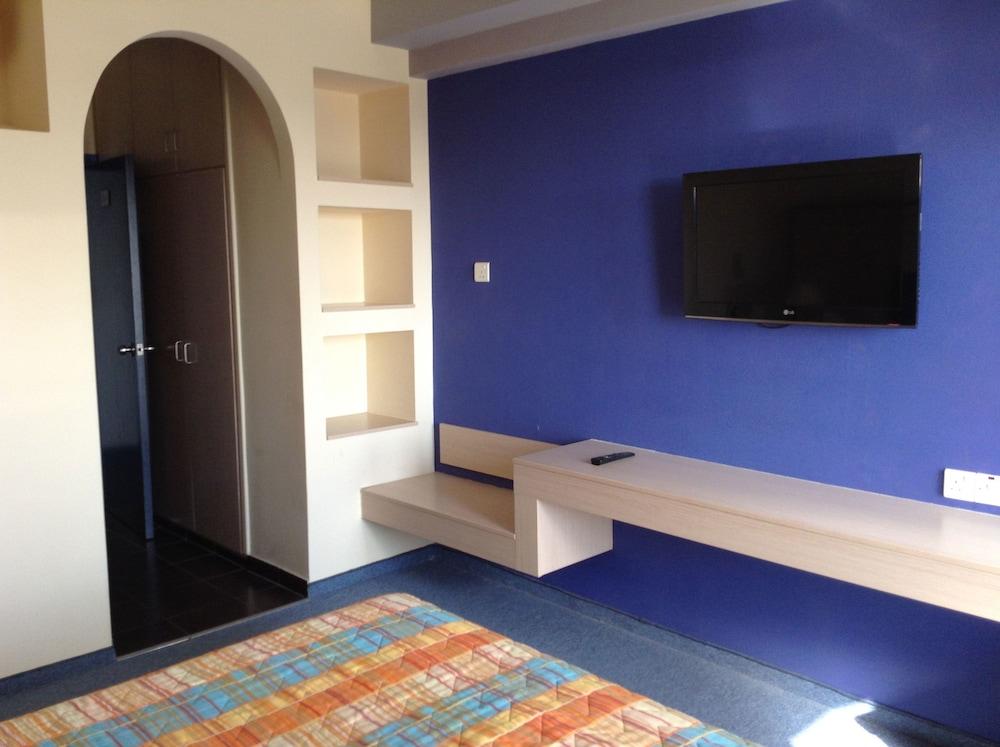 Mariandy Hotel Larnaca Bagian luar foto
