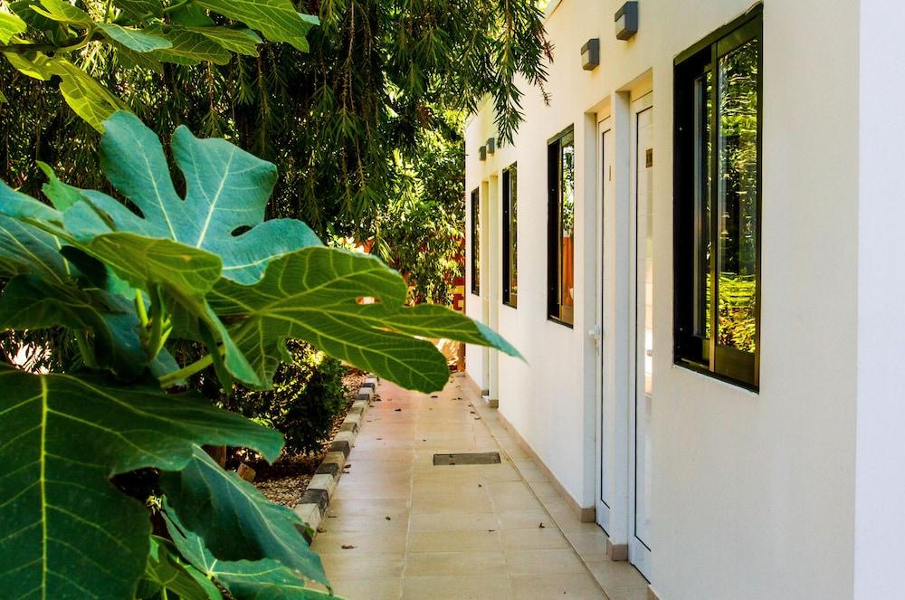 Mariandy Hotel Larnaca Bagian luar foto