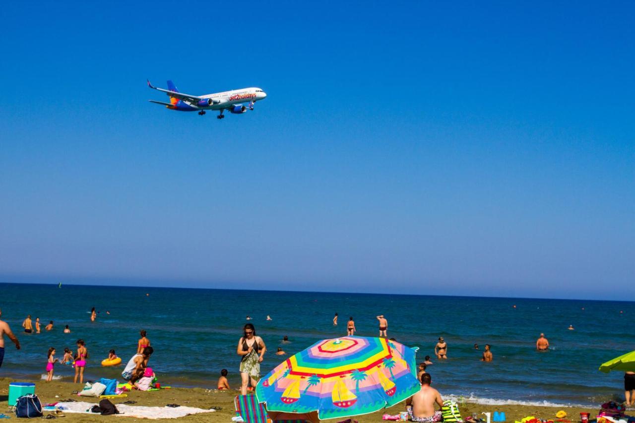 Mariandy Hotel Larnaca Bagian luar foto