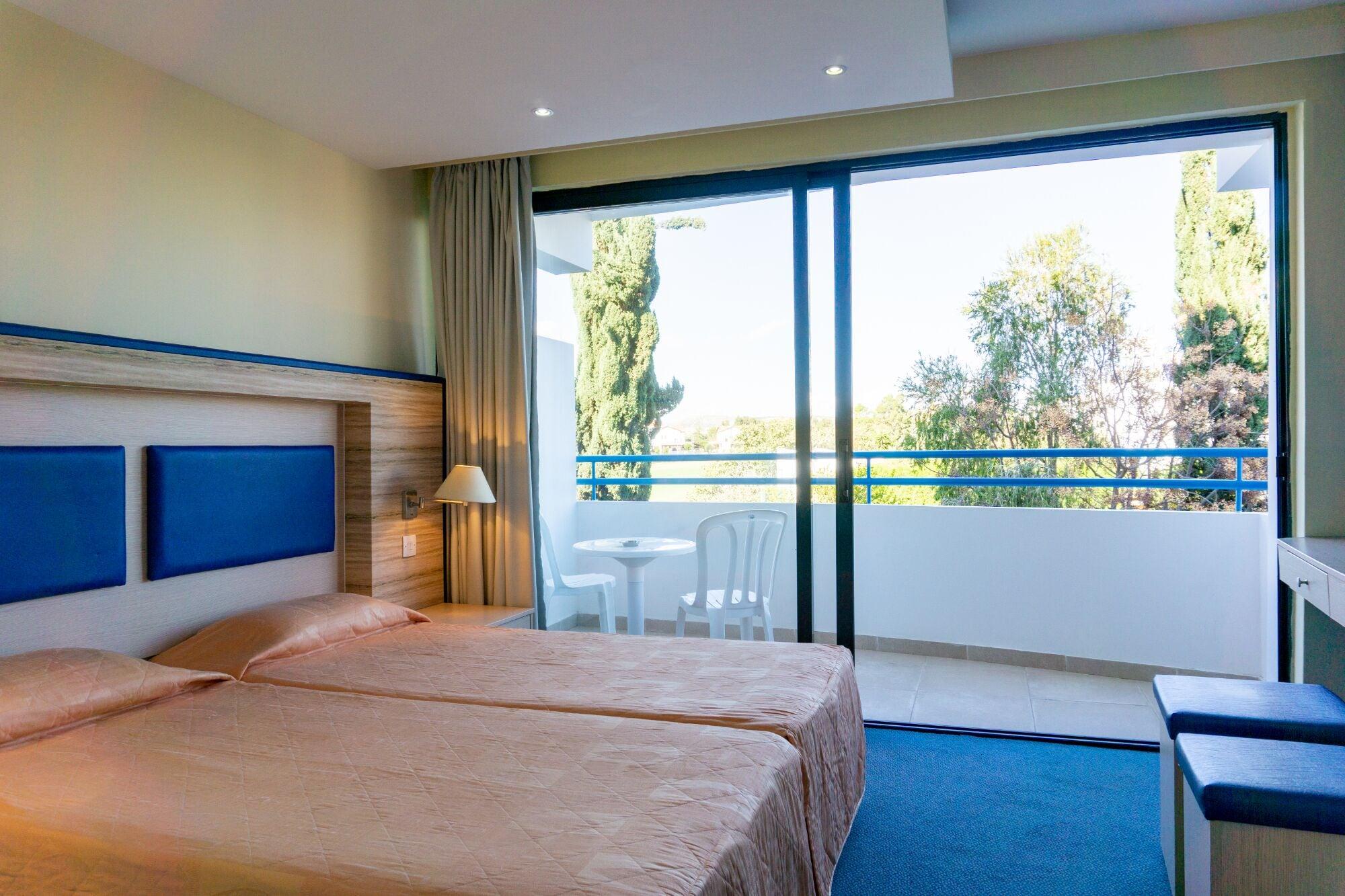 Mariandy Hotel Larnaca Bagian luar foto